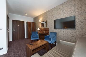 Фото номера Двухместный номер Делюкс с 1 кроватью Отель Hotel Nowy Dwór г. Тшебница 7